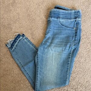 Old Navy Rockstar Pull On Jeans Size 6